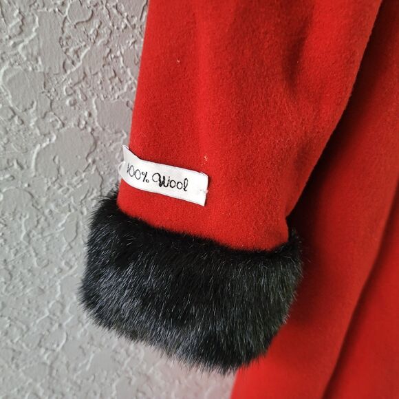 Rothschild Girls' Red Wool Dress Coat Faux Fur Trim Size 6 (missing button) - Picture 4 of 7